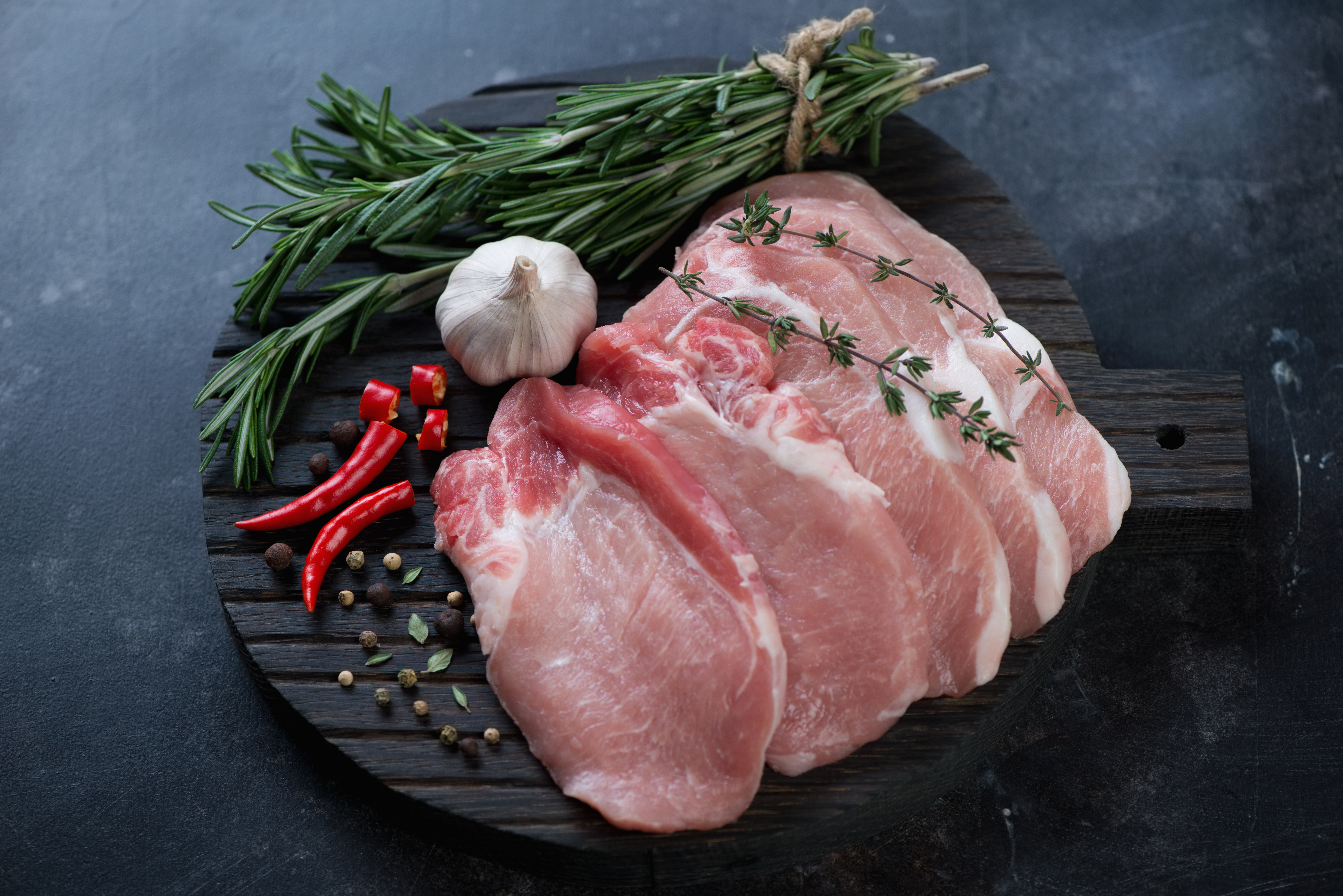 PORK LOIN STEAKS (1kg)